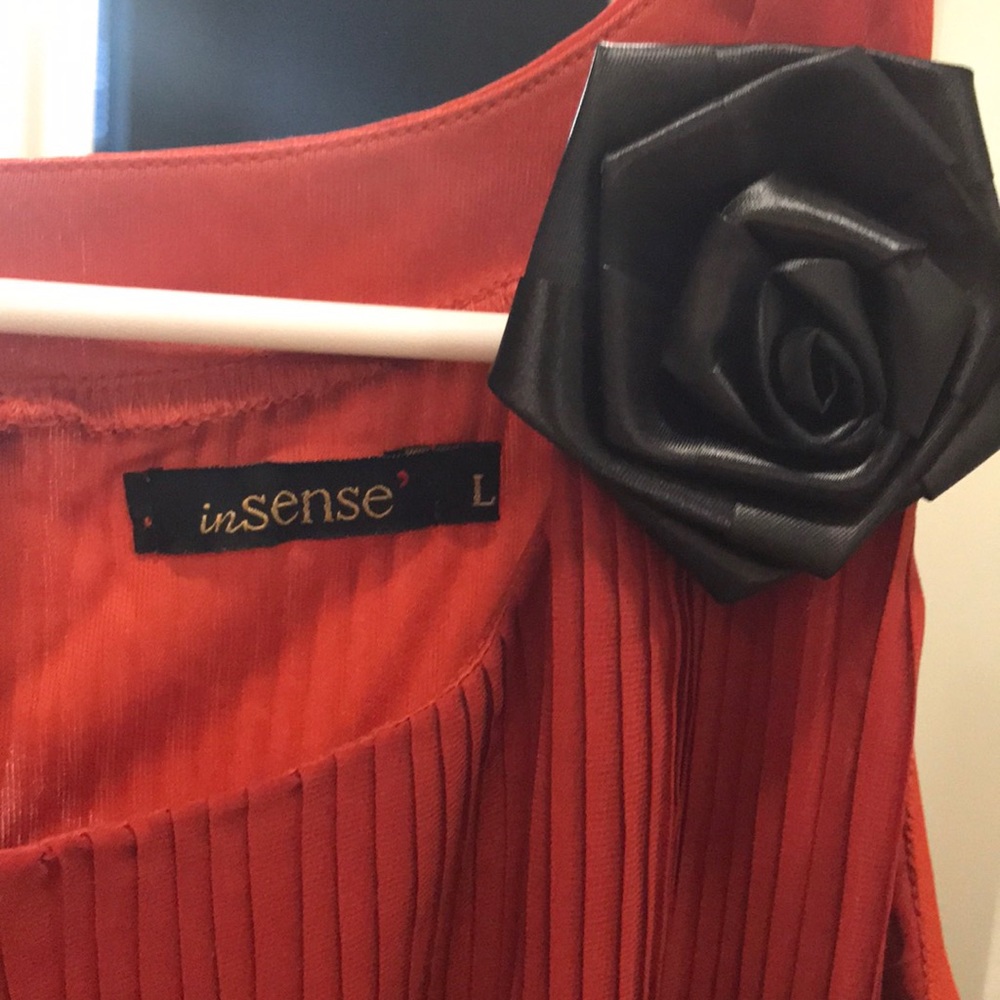Dress - Picture 3 of 4
